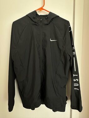 Nike Men's Black Hooded Windbreaker with Reflective Swoosh